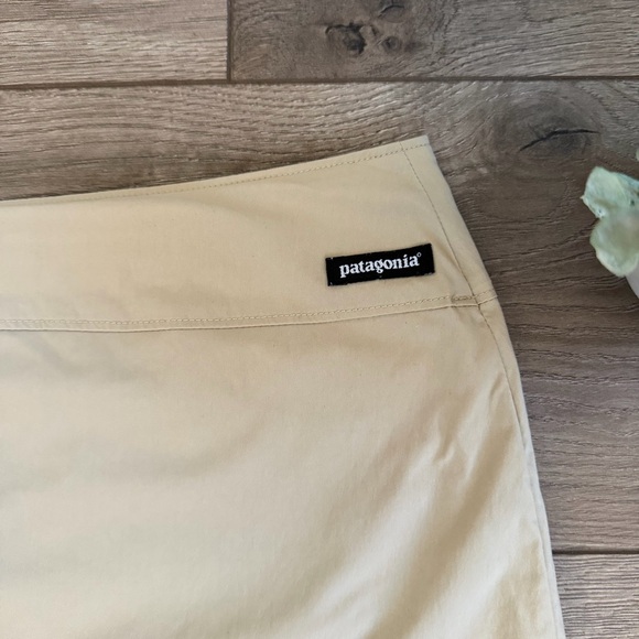 Patagonia Khaki Women's Skort Size 10 - Picture 5 of 8